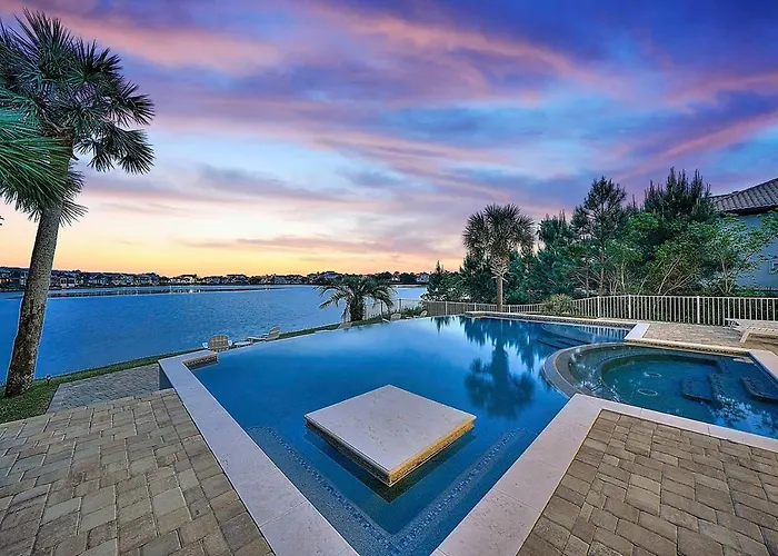 Aqua Tranquility - Waterfront With Pool In Destiny East Villa