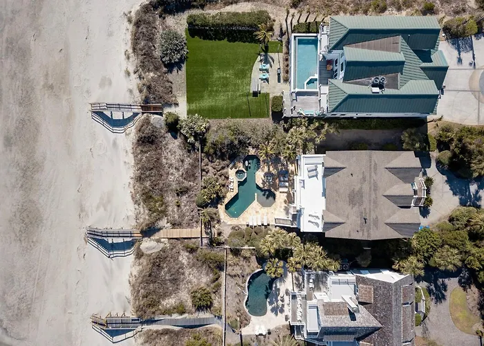 Coastal Sunrise Ocean Front On Ocean Blvd. Private Pool/Hot Tub, Stunning Ocean Views! Villa Isle of Palms