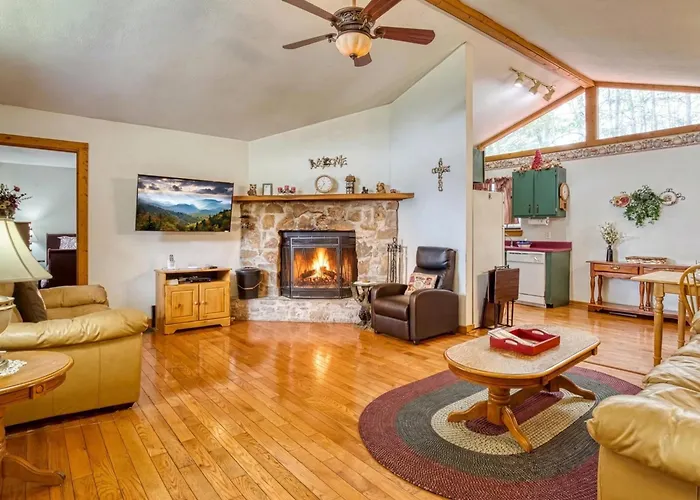 Amazing Grace-Cozy Cabin Retreat In The Smokies Sevierville