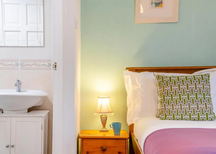 2 Bed In Whitby Oc-W794 Villa