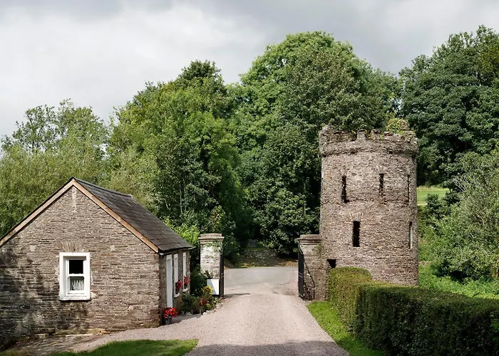Dripsey Castle Estate Villa