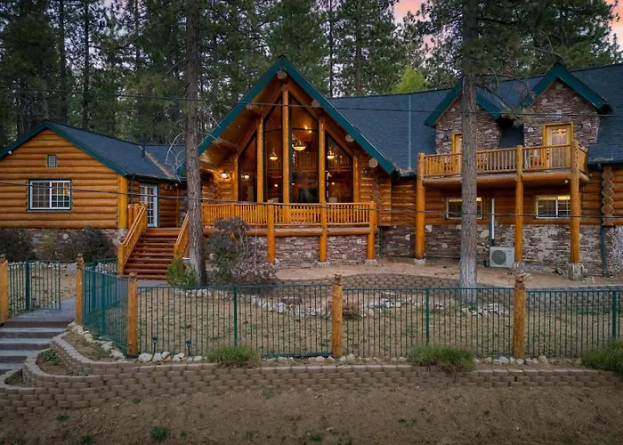 Pinetree Place By Avantstay Group Cabin W Hot Tub Minutes To The Lake Big Bear Lake