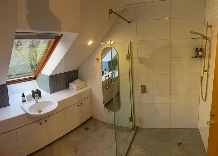 Manata Homestead & Lodge Queenstown