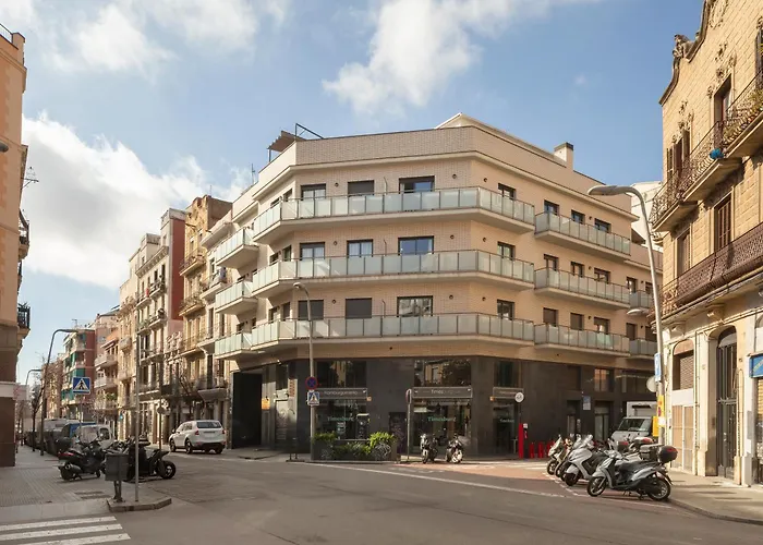 Feelathome Plaza Apartments Barcelona