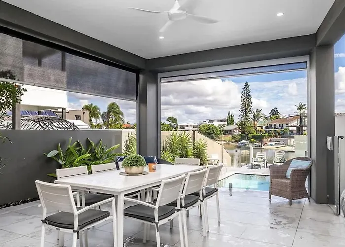 Ray Of Sunshine Villa Gold Coast