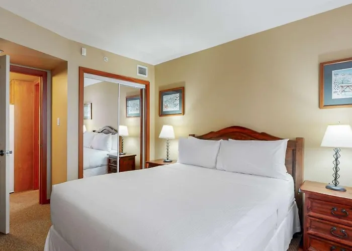 Holiday Inn Whistler Village Centre