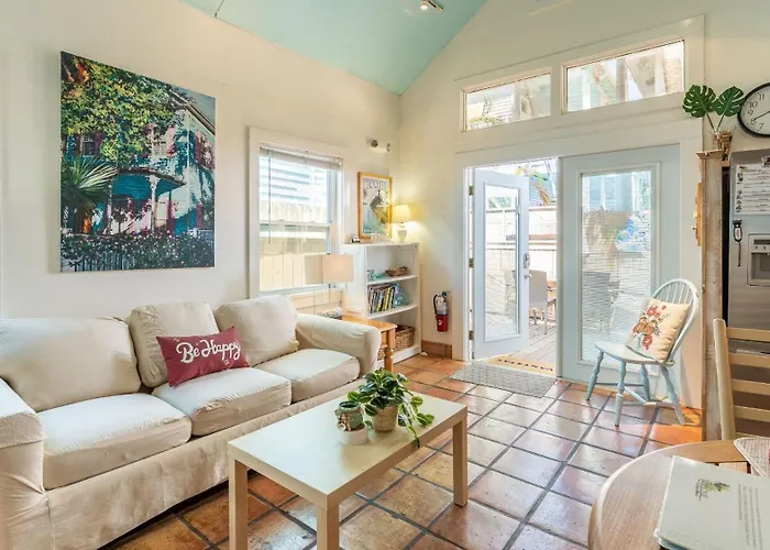 Casita De Catherine By Avantstay 1 Block To Duval St W Hot Tub Key West