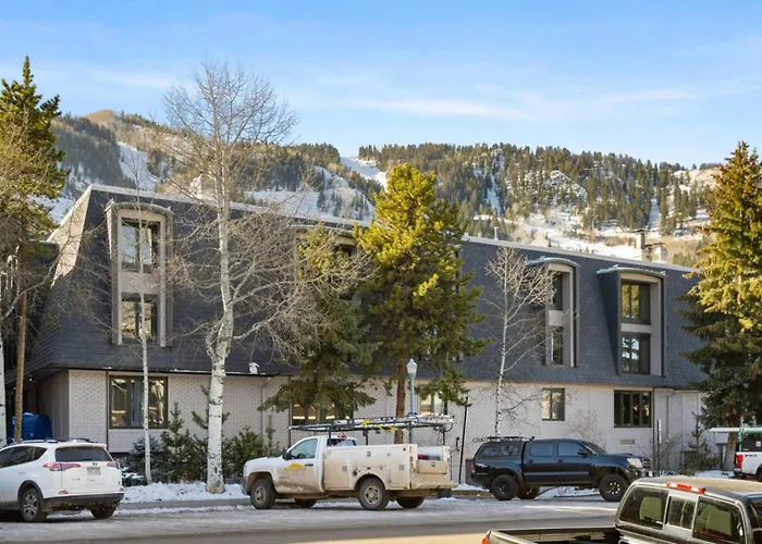 Chateau Dumont 16 Aspen