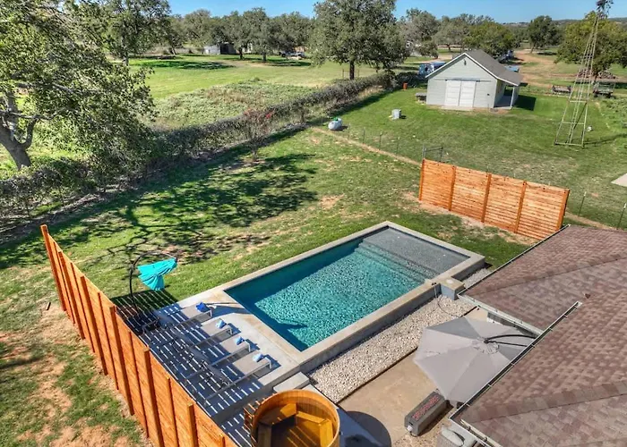The Kk Ranch-Private Pool-Hill Country Bliss Villa Fredericksburg