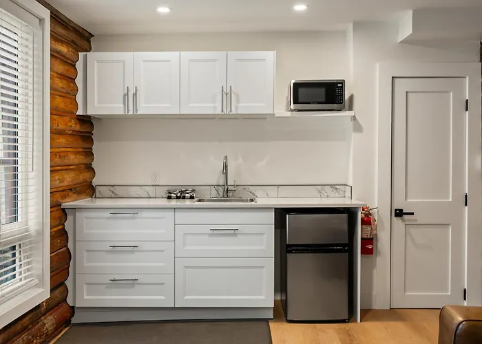 Elkhorn Lodge Vacation Rentals Banff