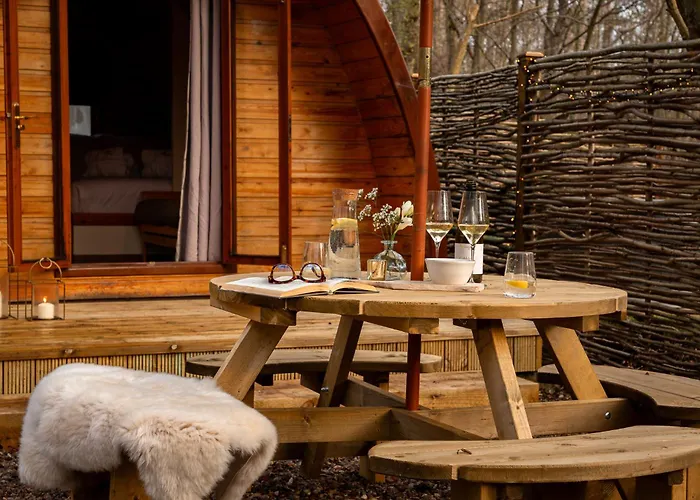 Glamping Mega Pods Villa Norwich