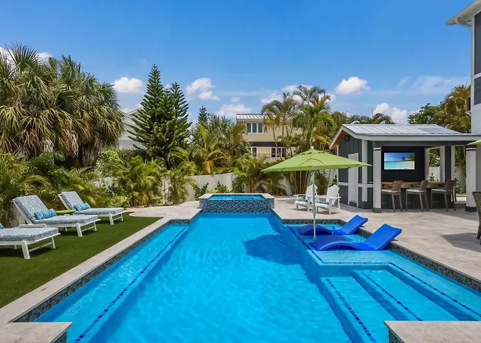 Coconut Hut - Pool & Spa, Pool Table, Putting Green By Anna Maria Life Vacation Rentals