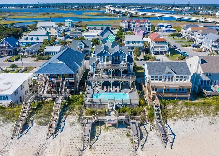 Tipsy Turtle North- Oceanfront Oasis - Pool - Dog Friendly Villa Surf City