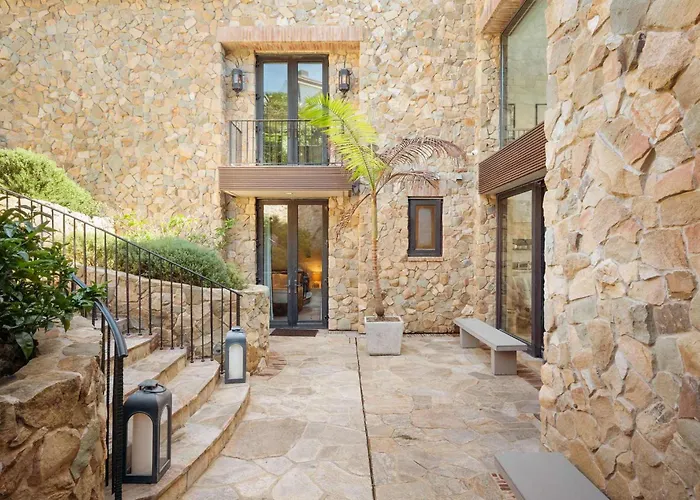 Casa Di Pietra By Stay Awhile Villas Malibu
