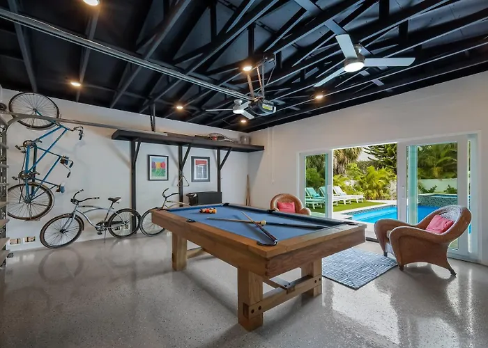 Coconut Hut - Pool & Spa, Pool Table, Putting Green By Anna Maria Life Vacation Rentals