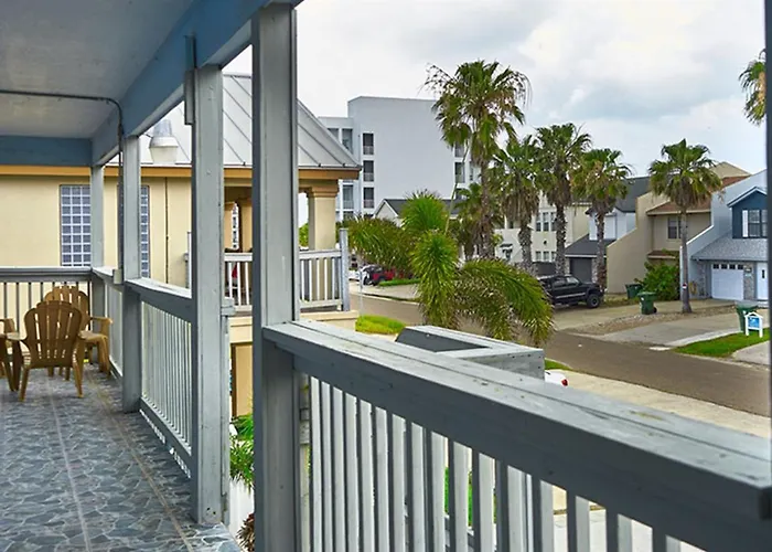 Casa Malbec A - Walk To The Beach - Wifi South Padre Island