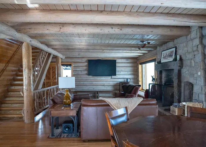 Trappers Cabin Beaver Creek