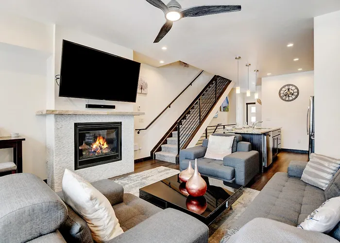 Downtown Wp Villa 262 I Rooftop Hot Tub I Great Views I Activity Program Winter Park