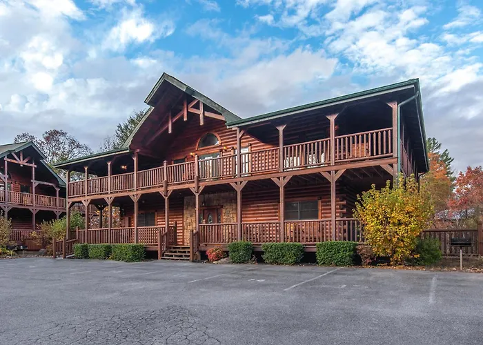 Family Ties Lodge Gatlinburg