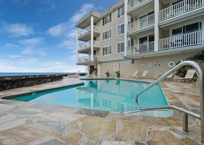 Oceanfront Condo With Lanai That Almost Hangs Over Ocean - Hale Kona Kai 304 By Casago Kona Kailua-Kona