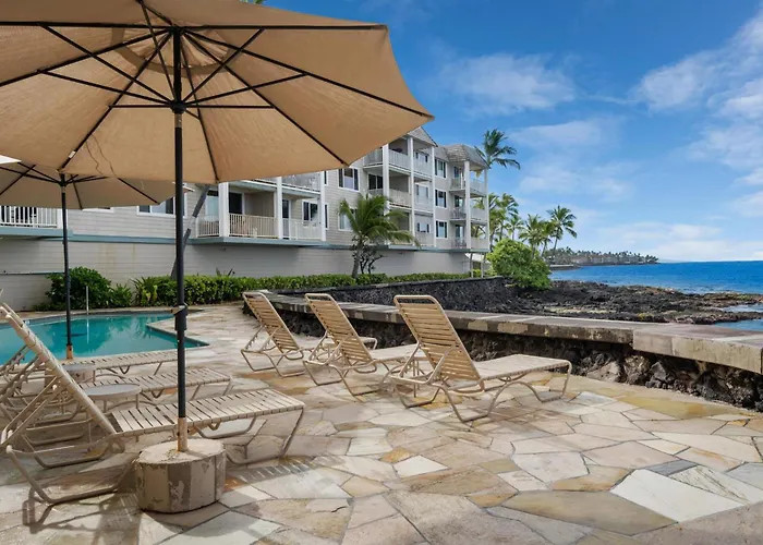 Oceanfront Condo With Lanai That Almost Hangs Over Ocean - Hale Kona Kai 304 By Casago Kona Kailua-Kona