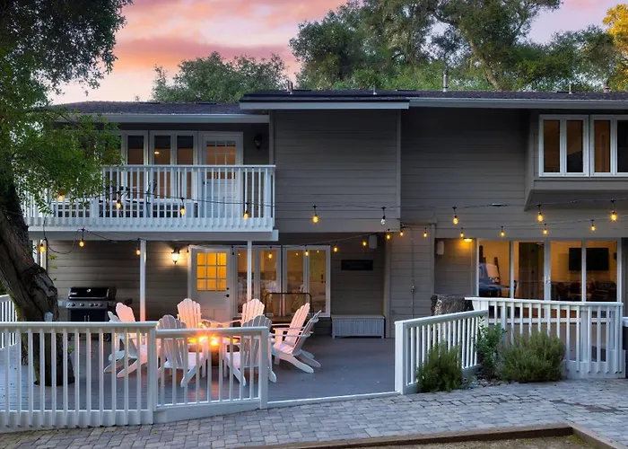 Hidden Oaks Farmhouse By Avantstay Atascadero