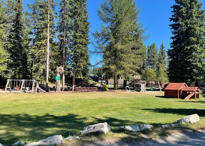 Idabel Lake Getaway Near Kelowna & Big White