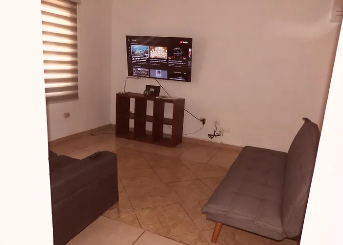 Casa Pirul Villa La Paz