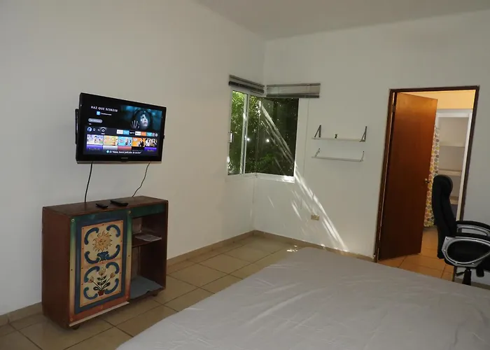 Casa Pirul Villa La Paz