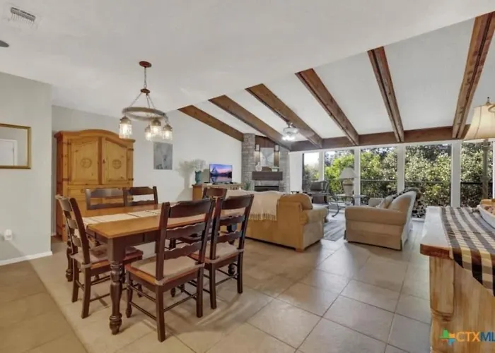 Tbm 224 T Bar M Retreat Villa New Braunfels