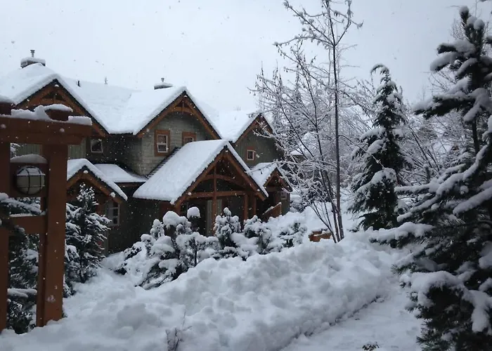 Beautifully Renovated, Fantastic Views Ski In Out 3 Beds - Mountain Star Whistler