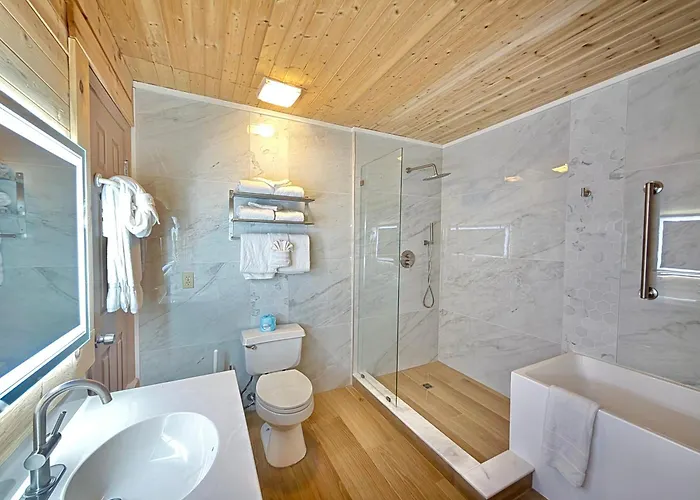 Lazy Bear Cabin Sevierville