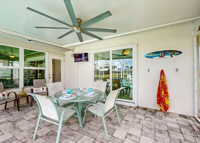 Redfish Cove Getaway Villa Cape Coral