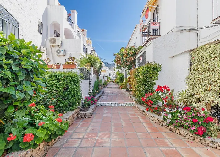 Verano Azul 12 Menyber Nerja