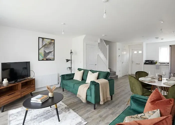 Beautiful Brand New 3 Bedroom City Centre House With Garden Derby