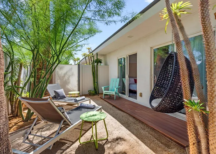 The Weekend By Avantsay Palm Springs