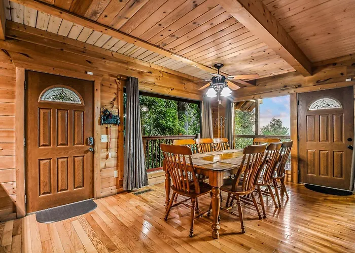 Bearly Hidden Ridge Cabin Gatlinburg
