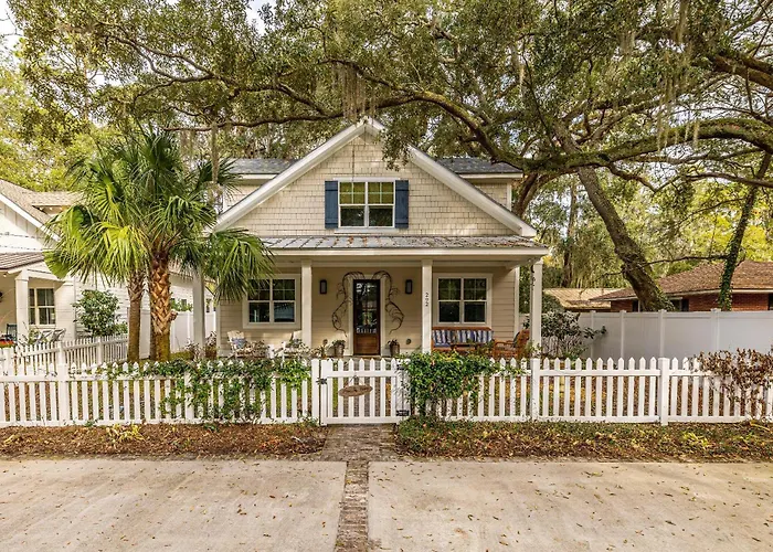 Oak Isle Cottage St. Simons Island