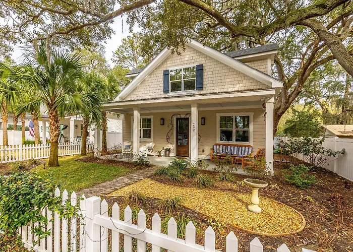Oak Isle Cottage St. Simons Island