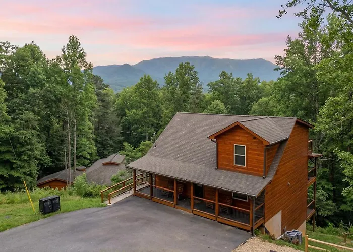 Whispering Pines Retreat By Ghosal Luxury Lodging Gatlinburg