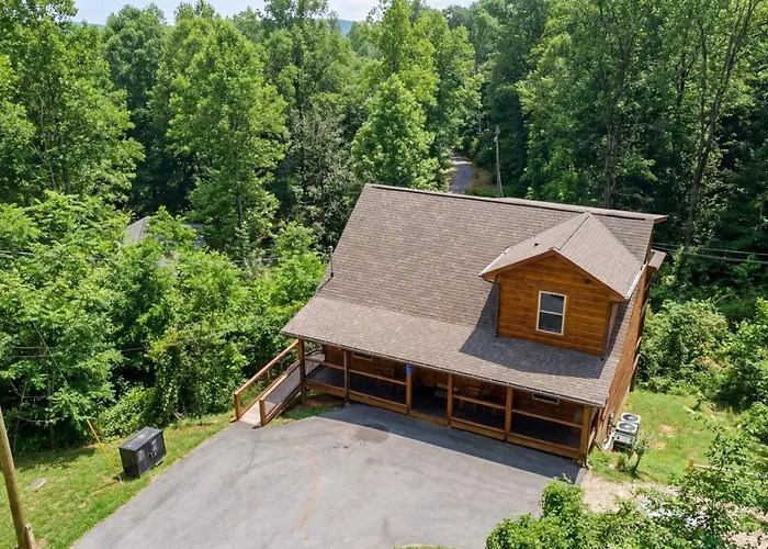 Whispering Pines Retreat By Ghosal Luxury Lodging Gatlinburg