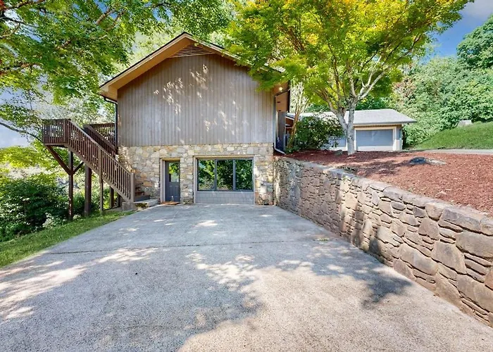Valley View Lodge At Camp Rockmont Black Mountain