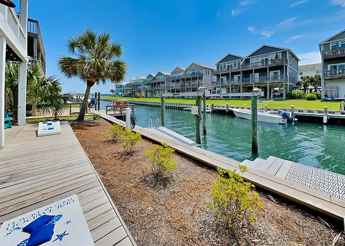 Driftwood Villa Surf City