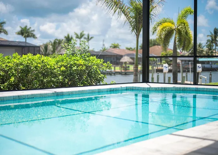 Pelican Villa Kokomo Waterfront Oasis In Cape Coral Fl