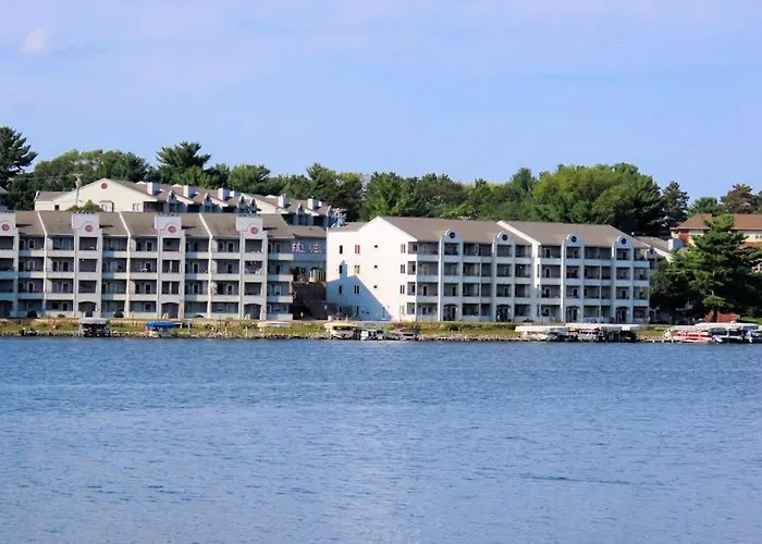 Lighthouse Cove Condo Resort: 418 Wisconsin Dells