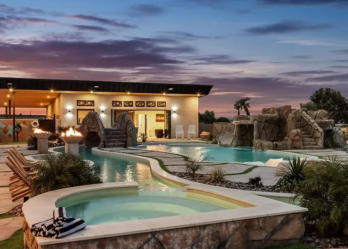 The Lazy River House - Joshua Tree Resort