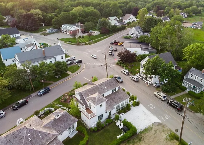 Captains Cottage 3 Bedroom 3,5 Bathroom In Cape Porpoise Kennebunkport