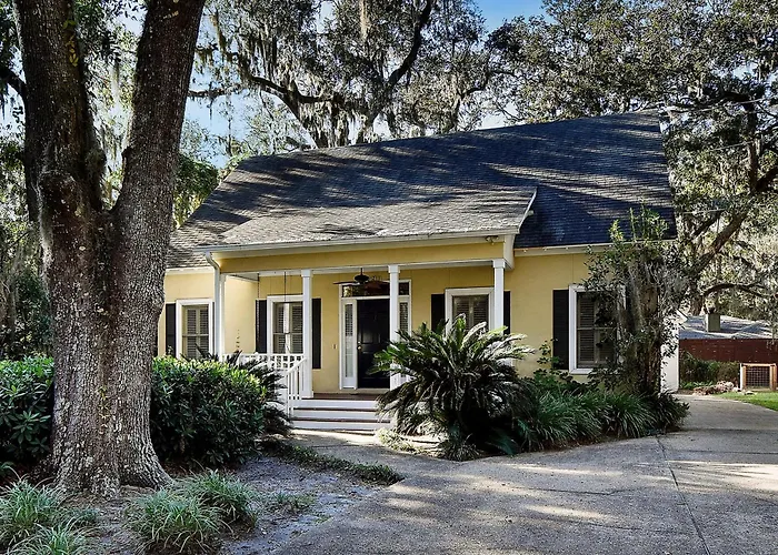 321 Broadway Street Villa St. Simons Island