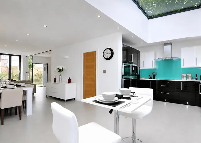 Luxury 4 Bed Home In Central London