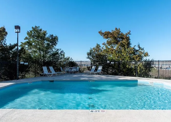 Bay Creek Villa - 304 Edisto Island